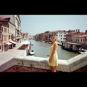 Meet your Posher, Ariana